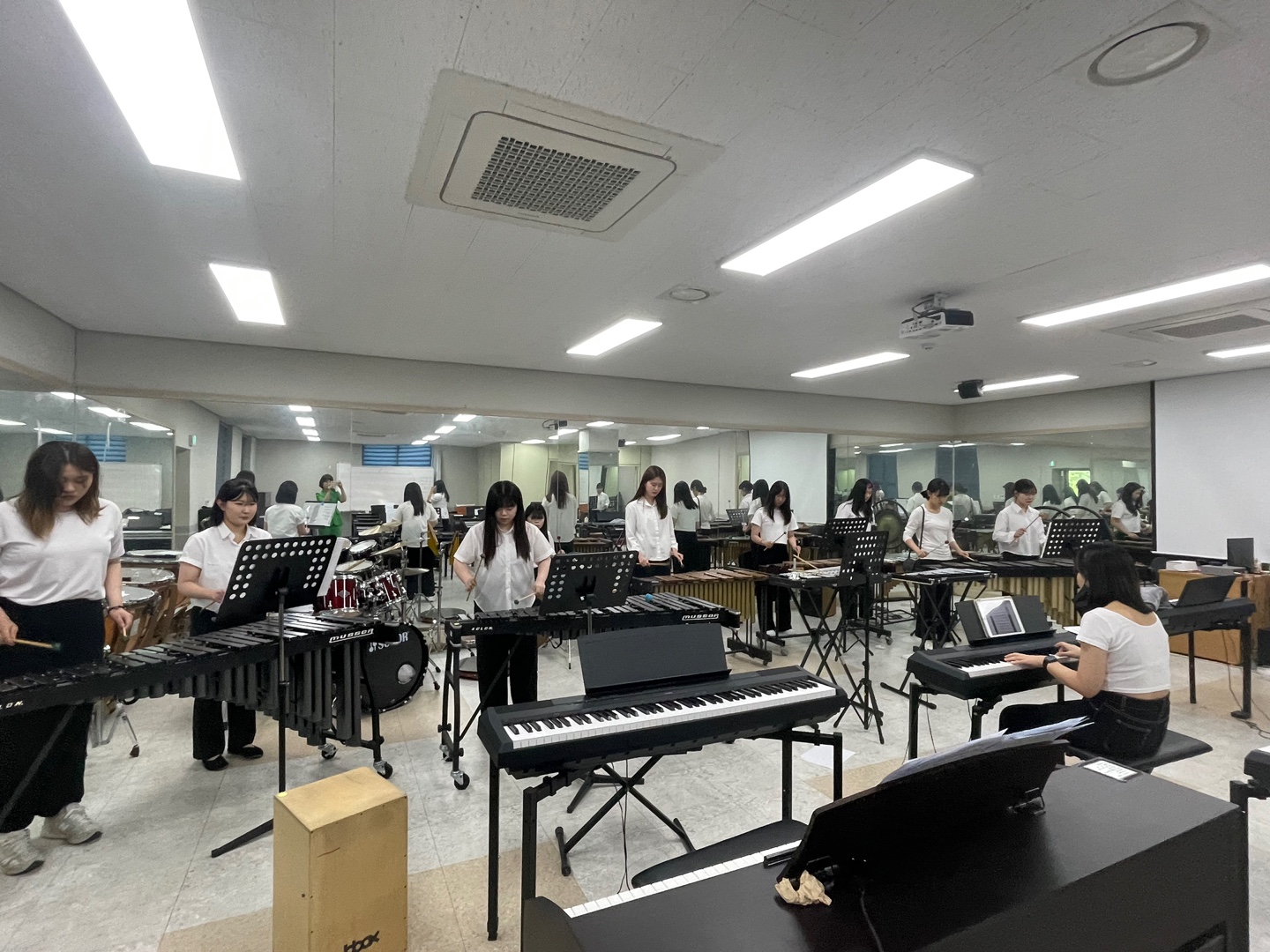 '작은 음악회' 준~ 비^^